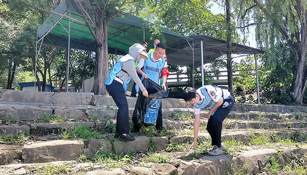 1658111327924322.jpg 安檢站旅檢一隊開展“學歷史 促凝聚”團建活動1.jpg